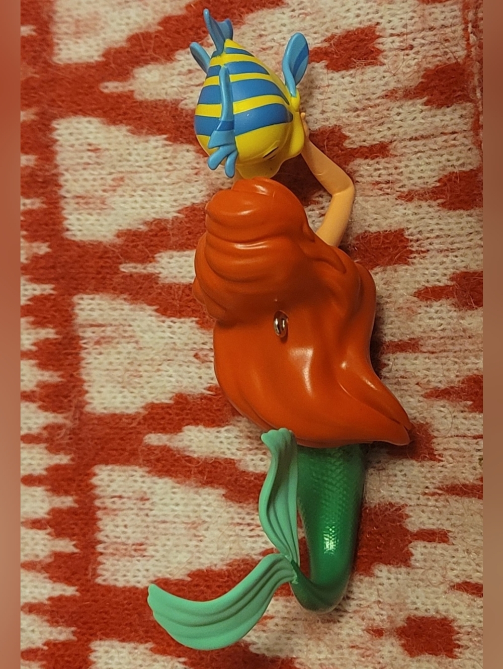 Hallmark Keepsake Disney's The Little Mermaid Ariel & Flounder Ornament 2025 - Picture 9 of 10